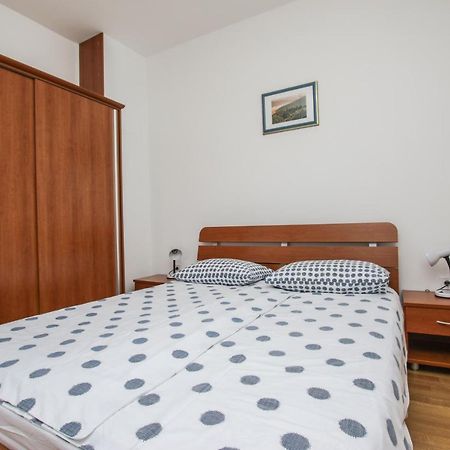 Apartments Cvitan 1. Floor Porec Ngoại thất bức ảnh